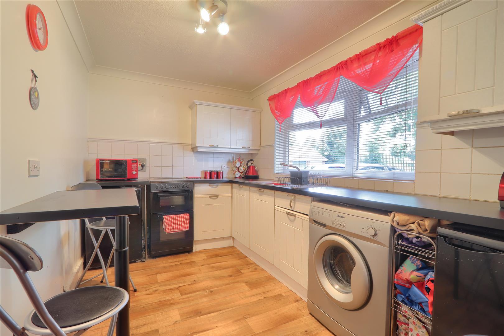 2 Bedroom Flat - Purpose Built